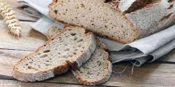 Pane integrale e porridge